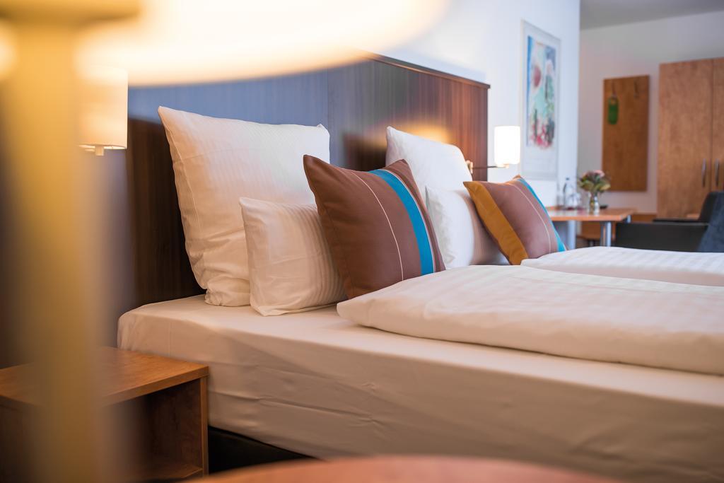 Centro Hotel U-No1, Trademark Collection By Wyndham Großbettlingen 外观 照片
