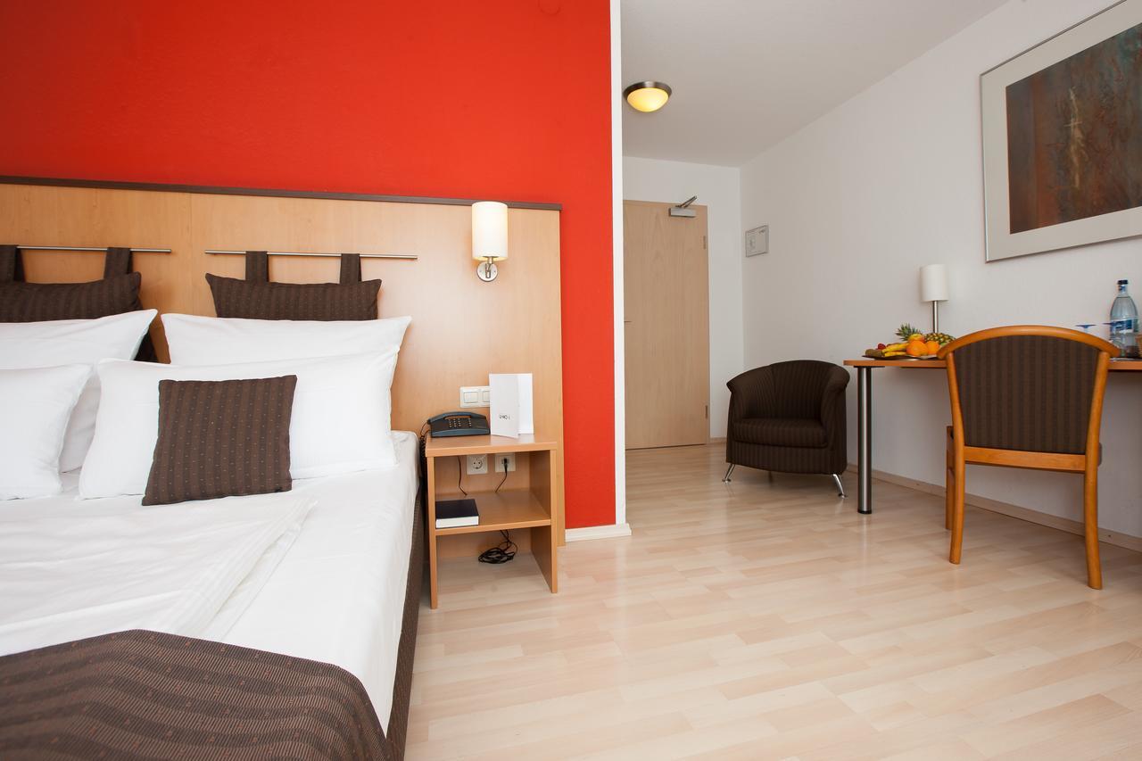 Centro Hotel U-No1, Trademark Collection By Wyndham Großbettlingen 外观 照片