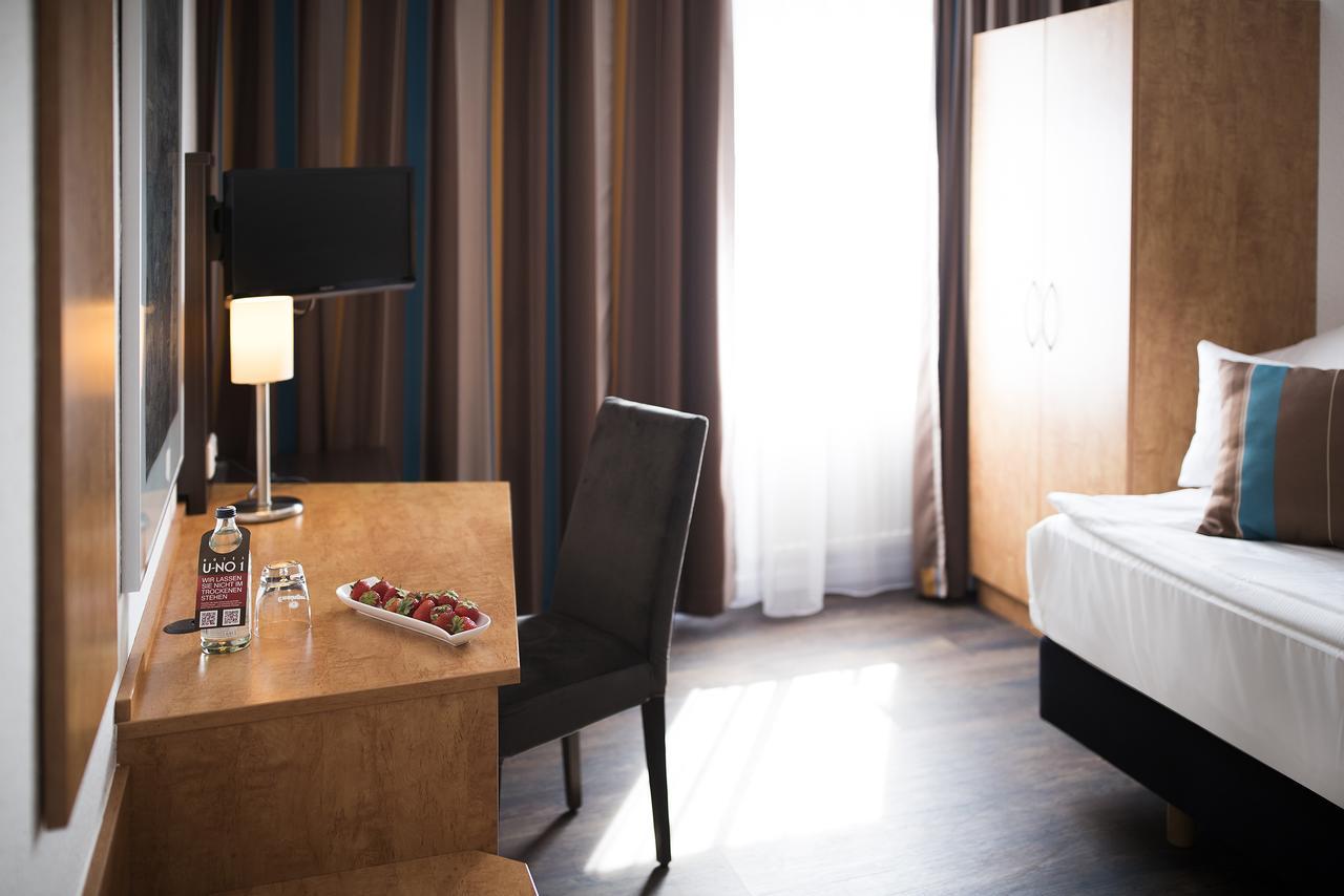 Centro Hotel U-No1, Trademark Collection By Wyndham Großbettlingen 外观 照片